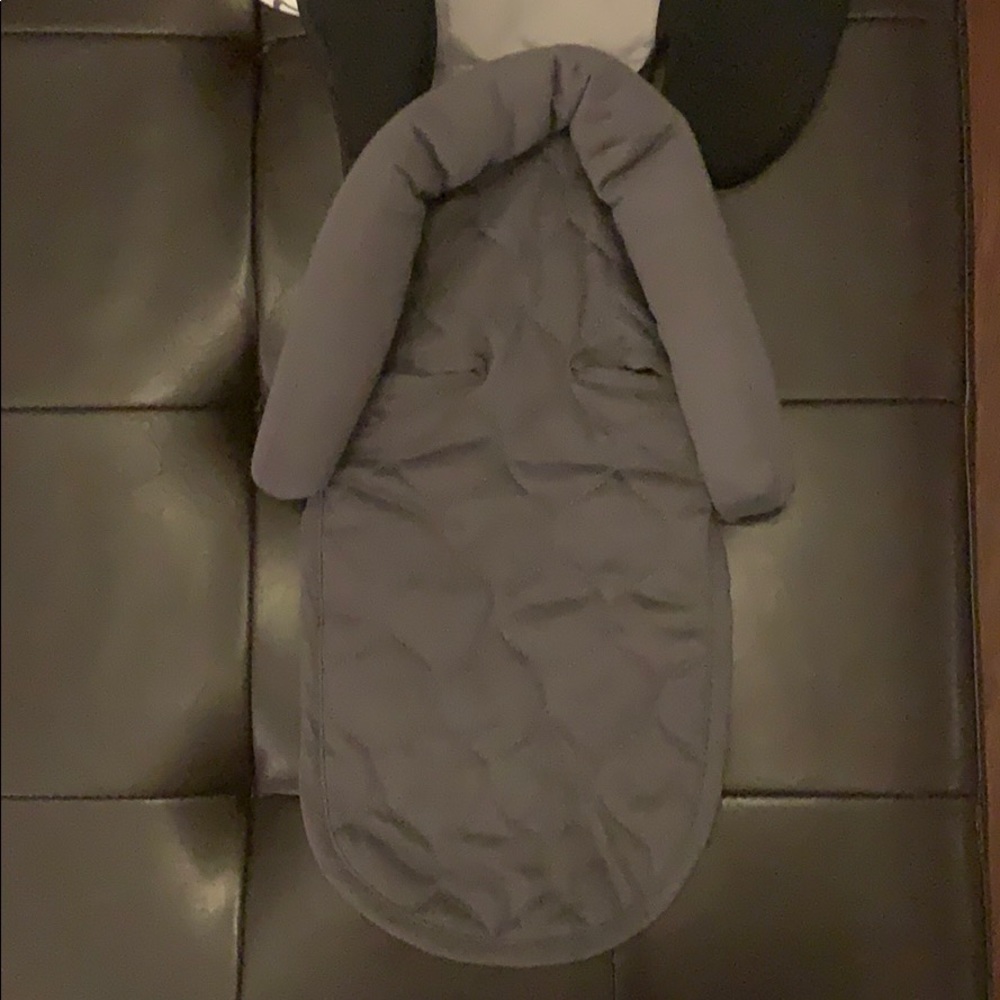 3 Car seat Inserts
